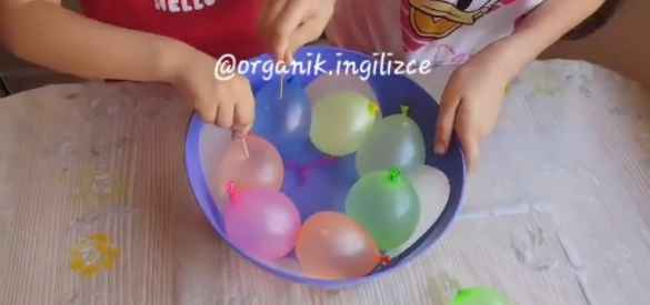 Su Balonlarıyla İngilizce Oyunlar