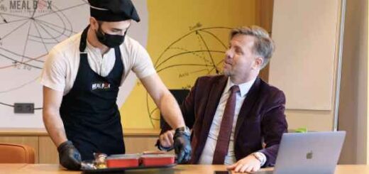 Meal Box'tan masanıza sıcak yemek servisi